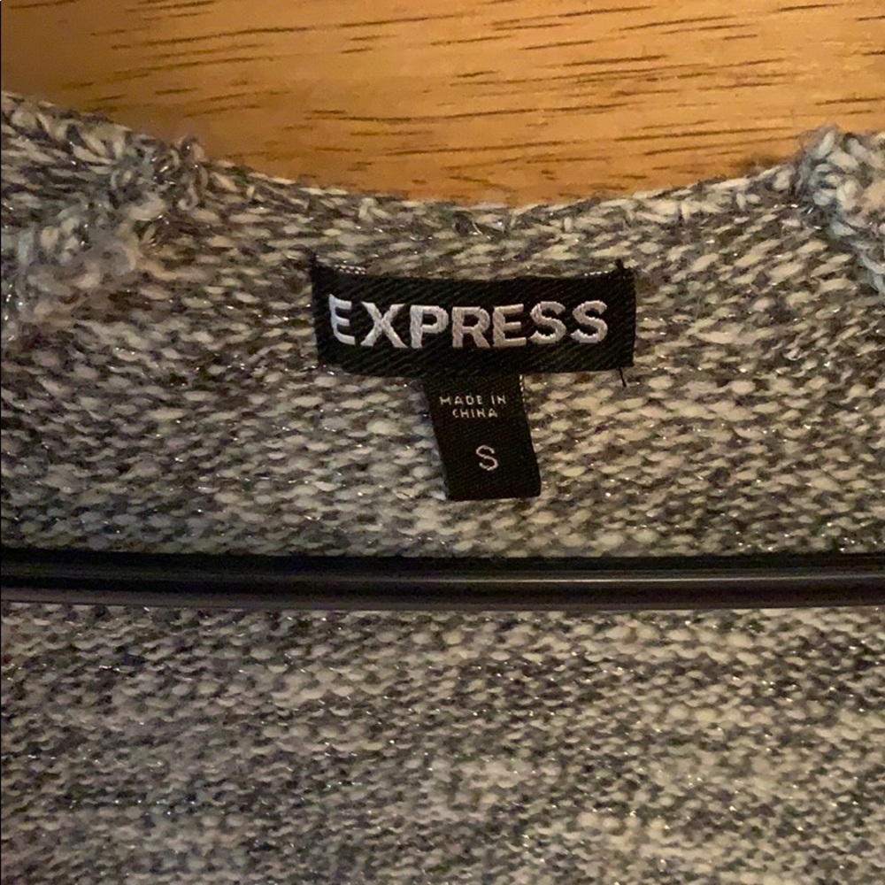 Express sweater - Picture 2 of 3